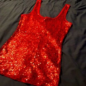 Red sparkle tank
